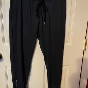 Zyia Navy Peak Zipper Joggers
